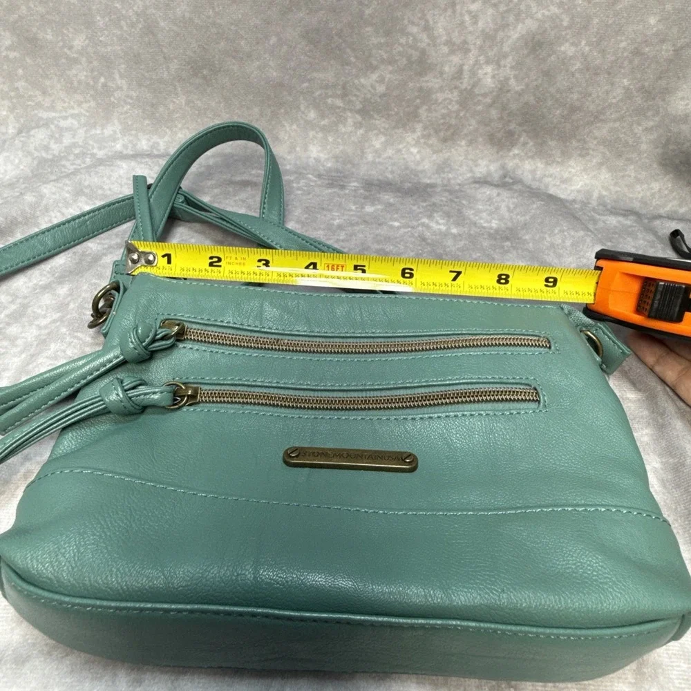 Stone Mountain USA Teal Real‎ Leather Crossbody Bag EUC